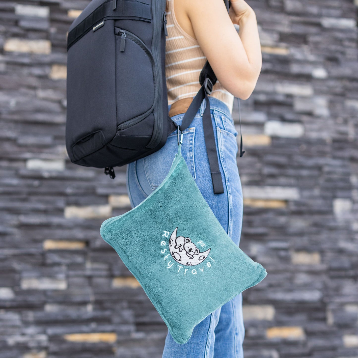 Resty Travel Blanket (Onyx Black)
